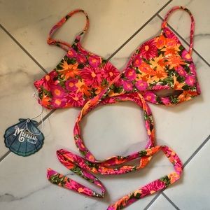 Ryder Wrap Bra Bikini Top in Neon Flowers